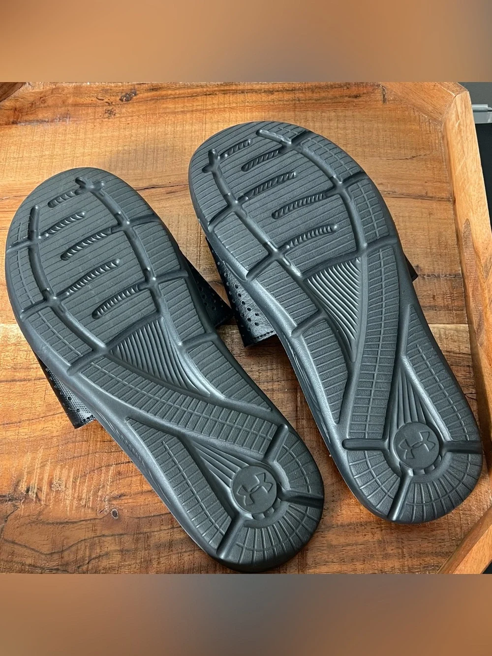 Under Armour Slides Mens 11 Slip On Shoe